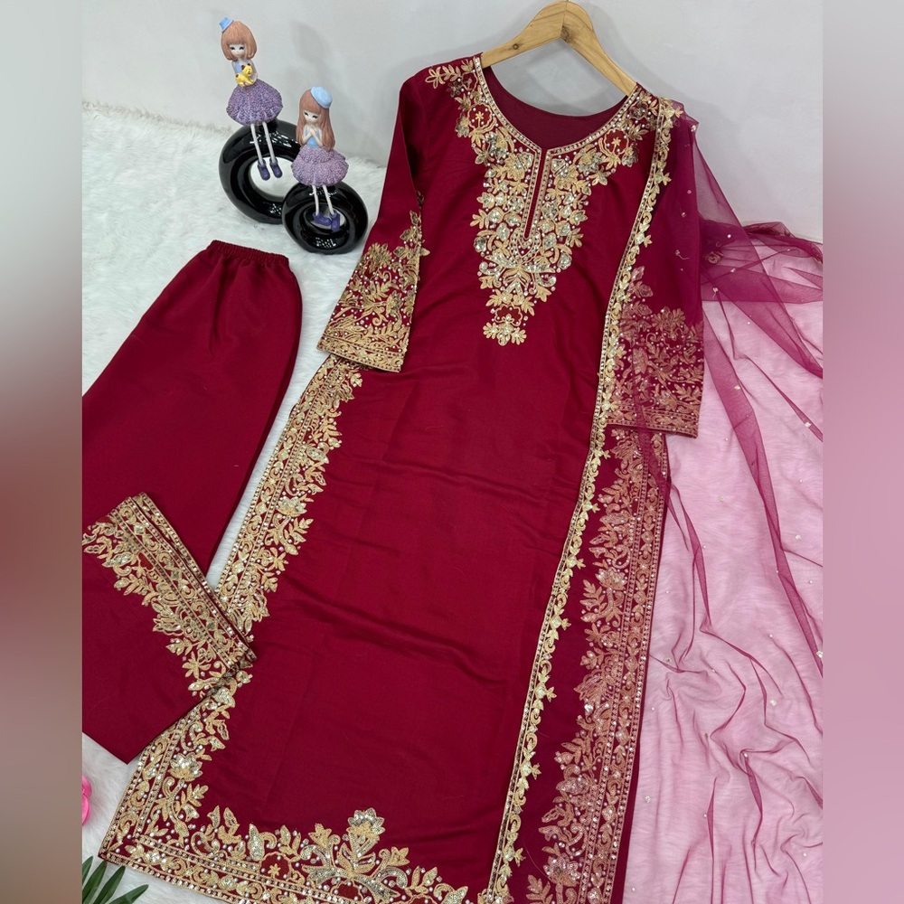 🌹PAKISTANI RED AND GOLDEN SHALWAR KAMEEZ THREE PIECE🌹